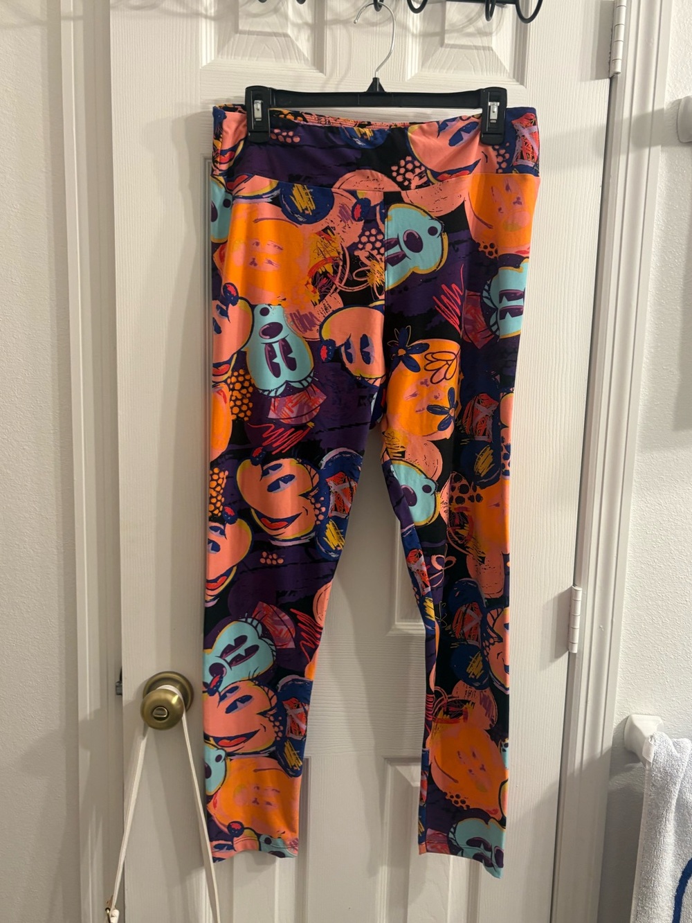 LuLaRoe Women’s Orange, Purple & Teal Minnie Mouse Print Leggings
